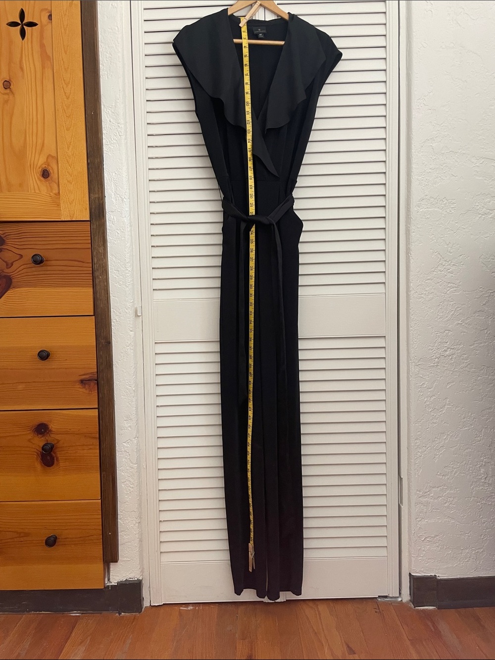 Worthington Tall Jumpsuit in black. Size 10T